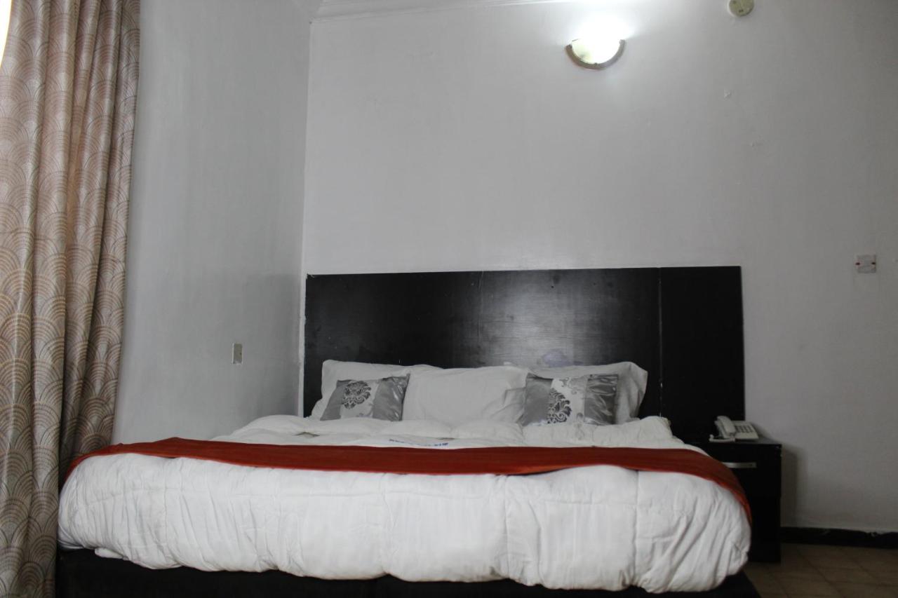 Blue Moon Hotels Victoria Island لاغوس المظهر الخارجي الصورة