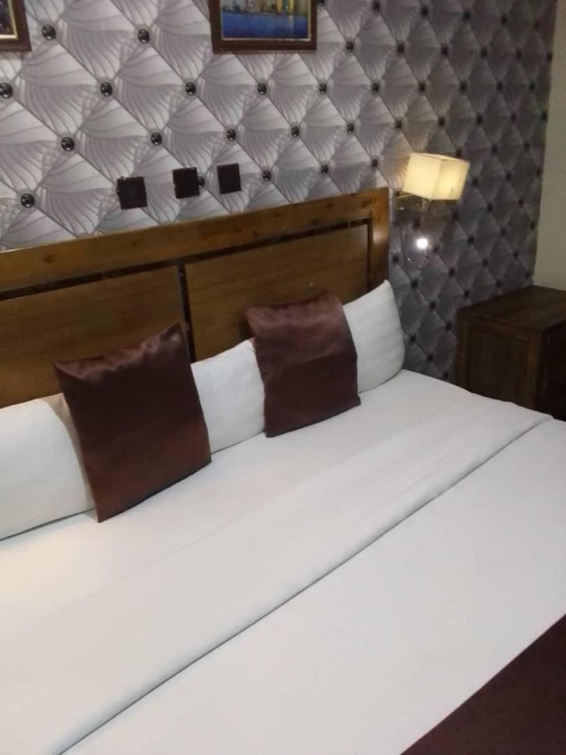 Blue Moon Hotels Victoria Island لاغوس المظهر الخارجي الصورة
